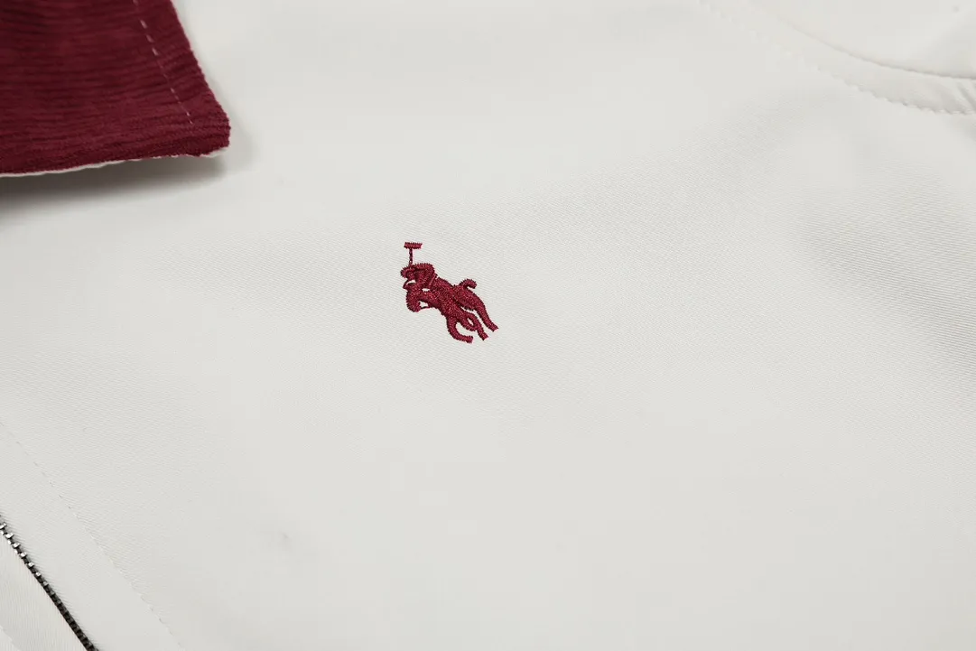 P306 💰 -Ralph Lauren 24ssRL classic war horse logo embroidered jacket zipper jacket on the chest -The item is made of custom-made fabrics and purchased from the original version. A full set of custom-made accessories. Details determine success or failure. Heavy new autumn and winter style. The upper body effect is very nice. Loose fit. Color: Picture color. Size: M-XXL. Size. Length. Bust. Sleeve length. Shoulder width. M 64 108 59 - L 66. 112 60 - XL 68 116 61 - 2XL 70 120 62 -